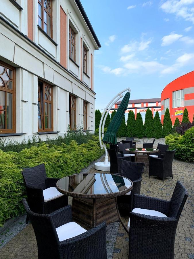 Rezydencja Pod Zegarem Trzebinia  Exterior foto