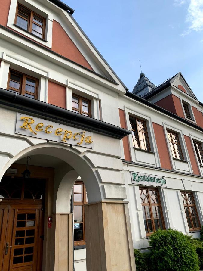 Rezydencja Pod Zegarem Trzebinia  Exterior foto